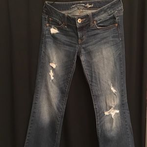 American Eagle “Favorite Boyfriend” Stretch Jeans